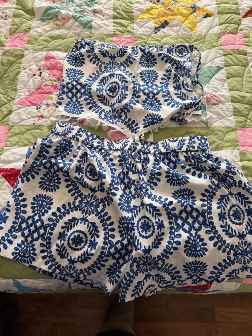 SHEIN Set White Crop Top and short with Blue Medallion Print